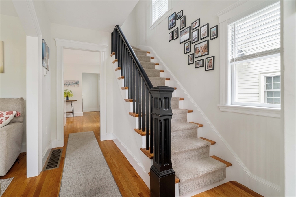 480 Baker St