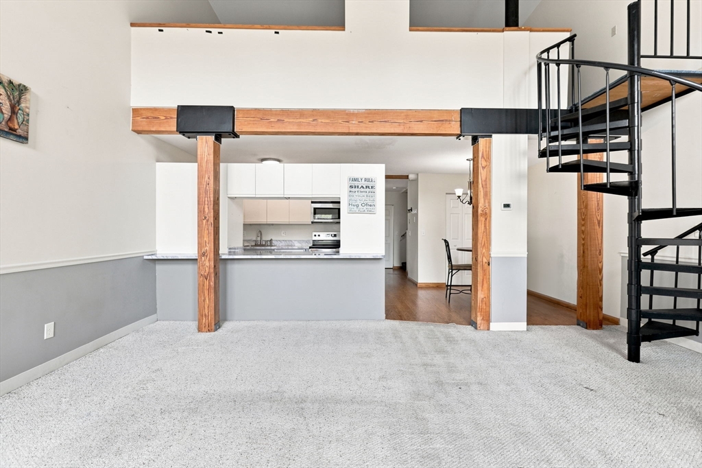 96 Old Colony Ave 302