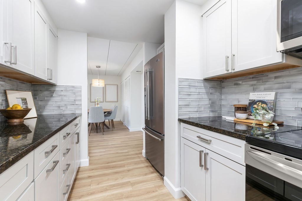 100 Boatswain's Way 201