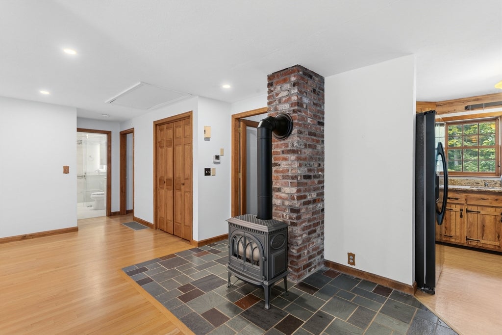 34 Old Milford Rd