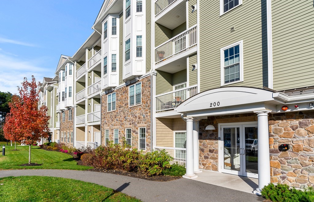 320 Martins Landing 405