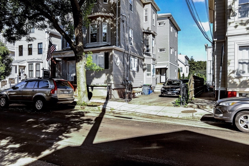 23 Quincy St