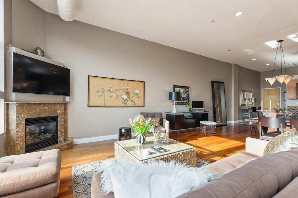 10 Ocean Ave 204