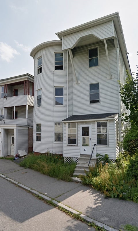 Photo of 19 Perry Ave, Worcester, MA 01610 (MLS # 73586316)