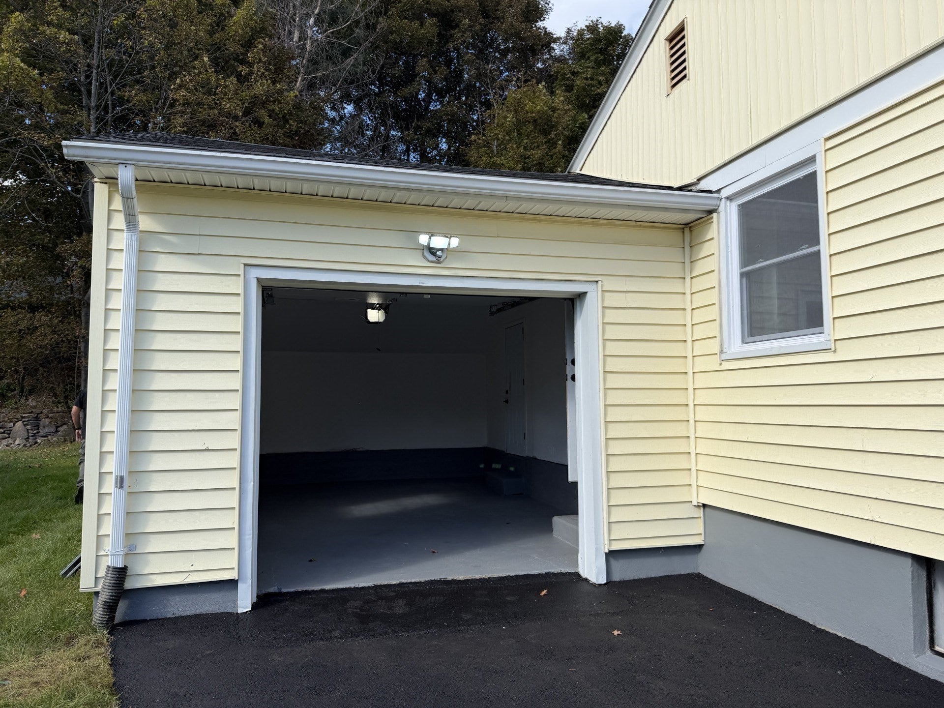 432 Mower St, Worcester, MA Photo #21