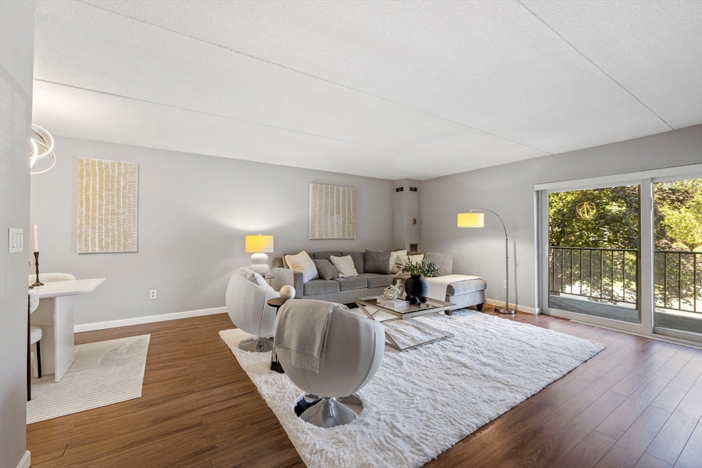 50-56 Broadlawn Park 221