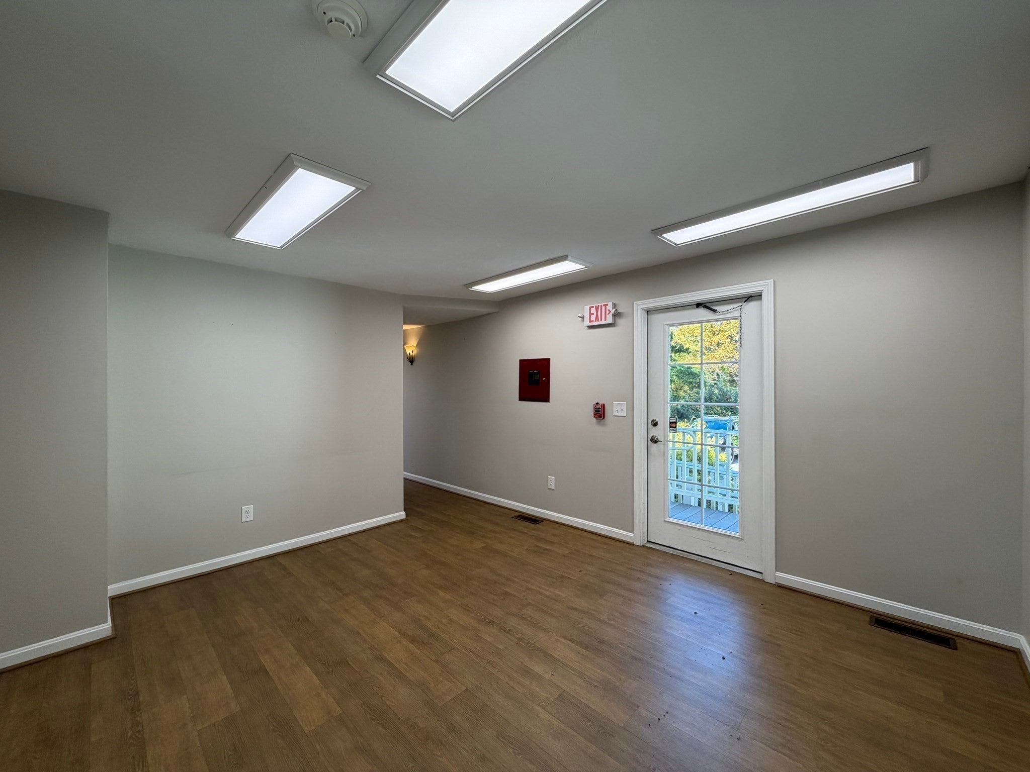 214 Charlton Rd