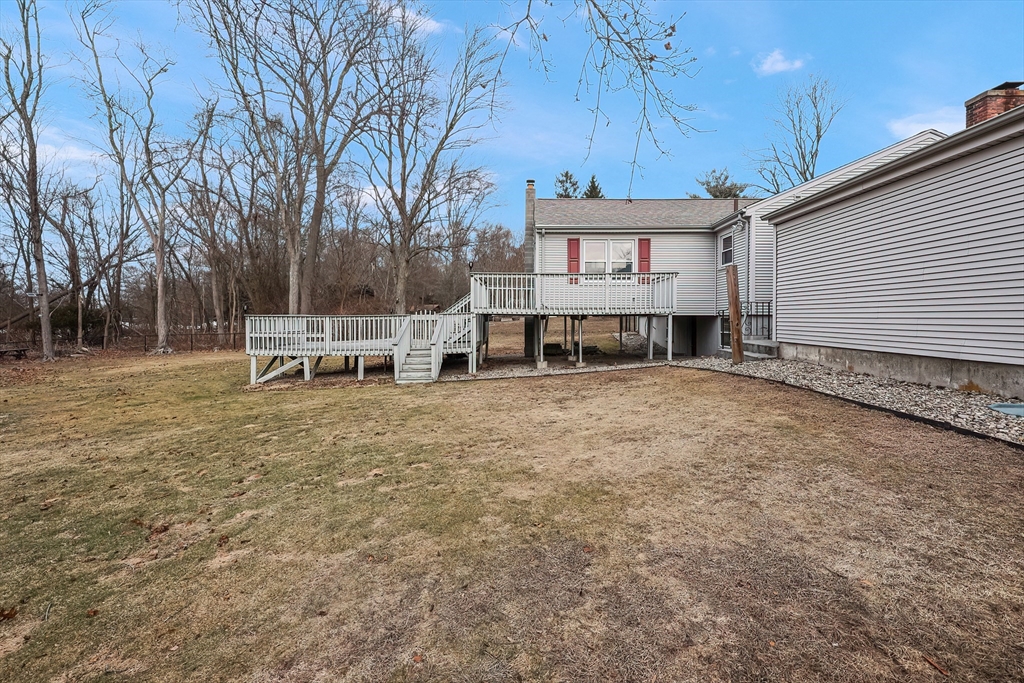 North Attleboro, Massachusetts 02760, United States, 3 Bedrooms Bedrooms, ,1 BathroomBathrooms,Residential,Pending,21339