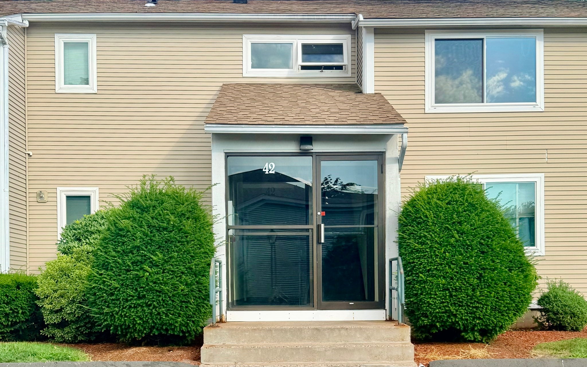42 Saint Kolbe Drive #D, Holyoke, MA, 42 Saint Kolbe Drive #D, Holyoke, MA Photo #2
