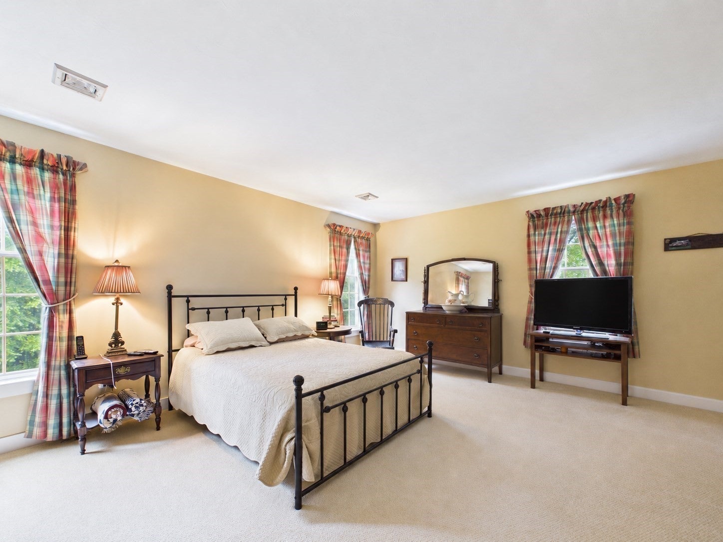144 East St, Uxbridge, MA, 144 East St, Uxbridge, MA Photo #24