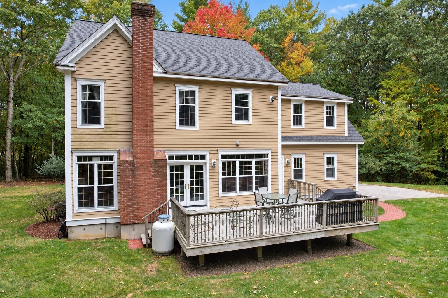 144 East St