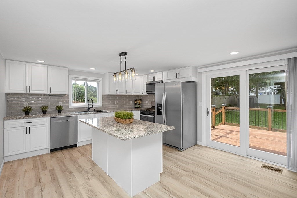 59 Racicot Ave, Webster, MA, 59 Racicot Ave, Webster, MA Photo #12