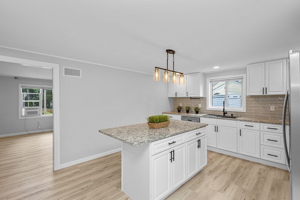 59 Racicot Ave, Webster, MA, 59 Racicot Ave, Webster, MA Photo #8