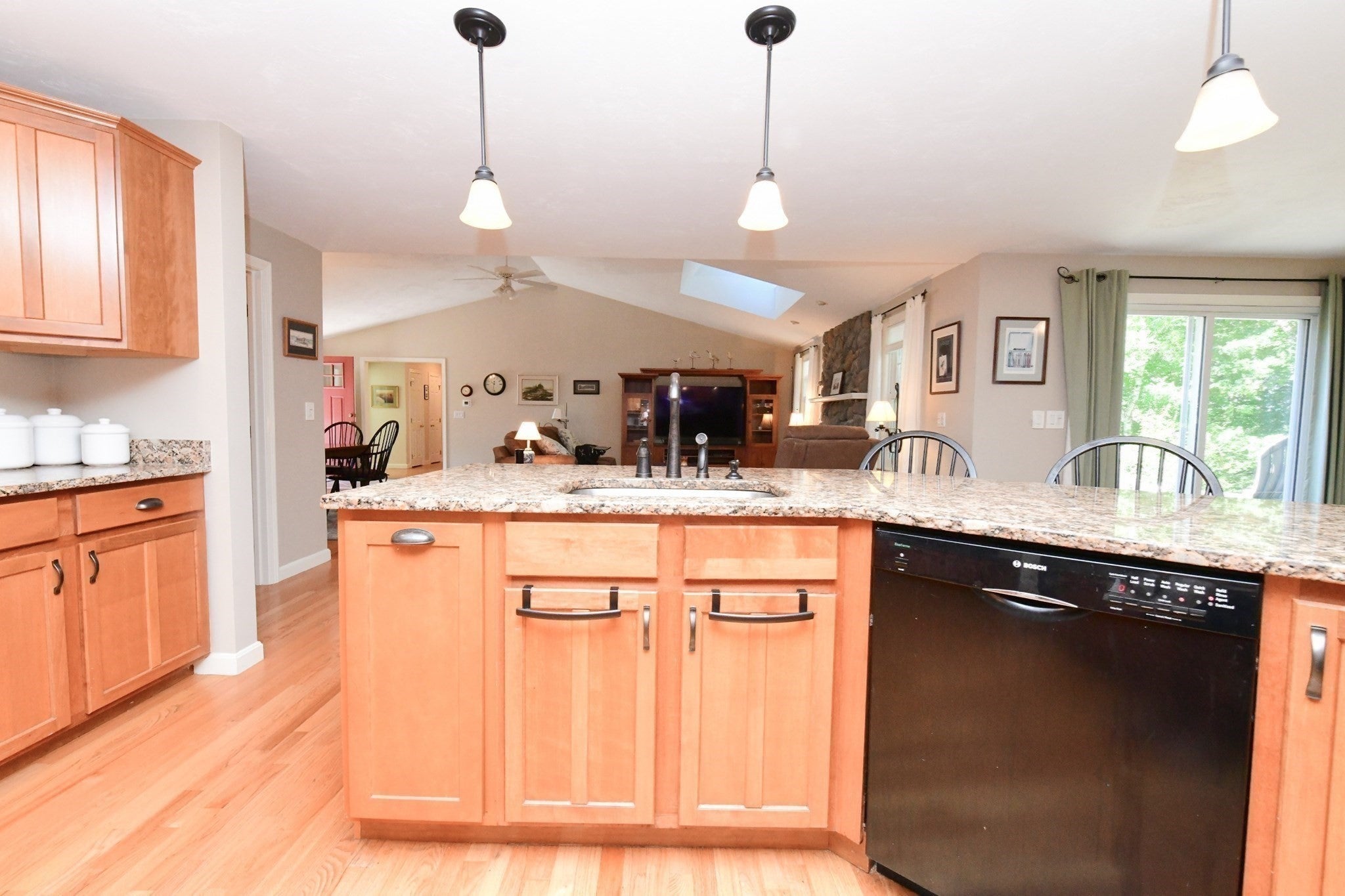 5 Luigi Ave, Bourne, MA Photo #9