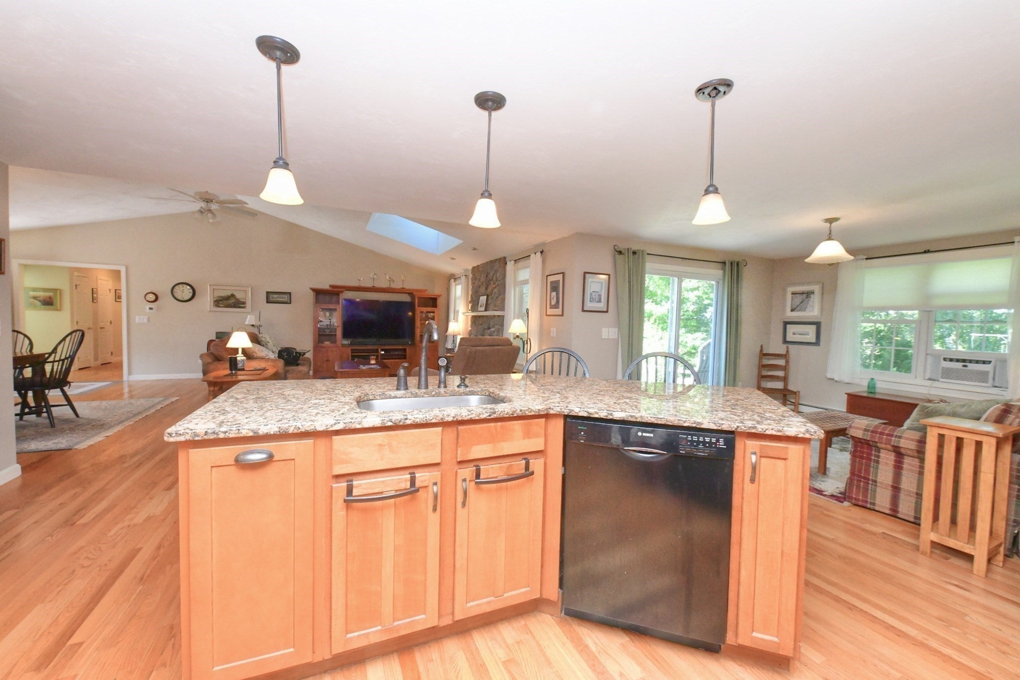 5 Luigi Ave, Bourne, MA Photo #10