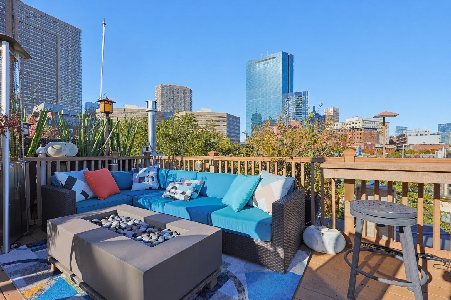 220 West Canton 3
