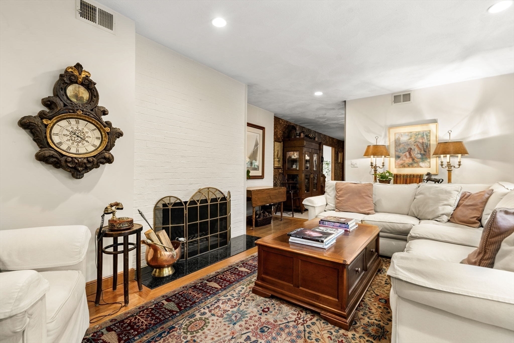 50 Shady Rest Rd
