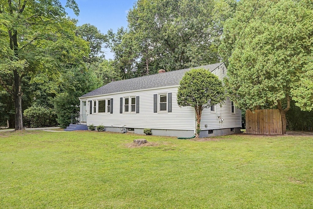 9 Moss Rd, Springfield, MA, 9 Moss Rd, Springfield, MA Photo #26