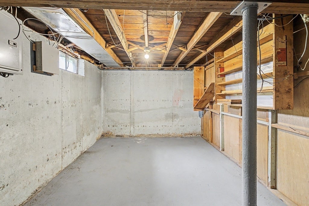 9 Moss Rd, Springfield, MA, 9 Moss Rd, Springfield, MA Photo #38