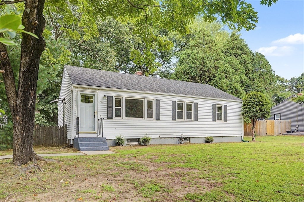 9 Moss Rd, Springfield, MA, 9 Moss Rd, Springfield, MA Photo #25