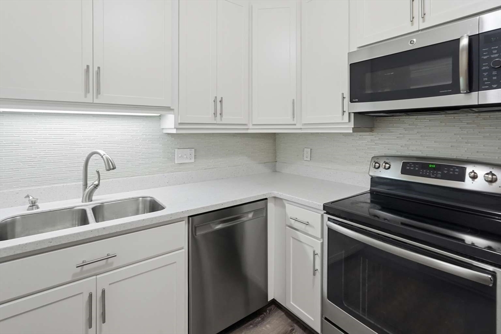 100 Granger Boulevard 501