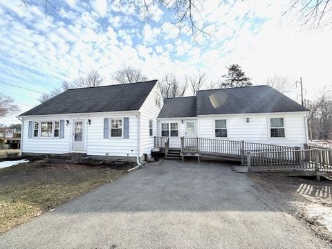 53 Robin Road Westborough MA 01581