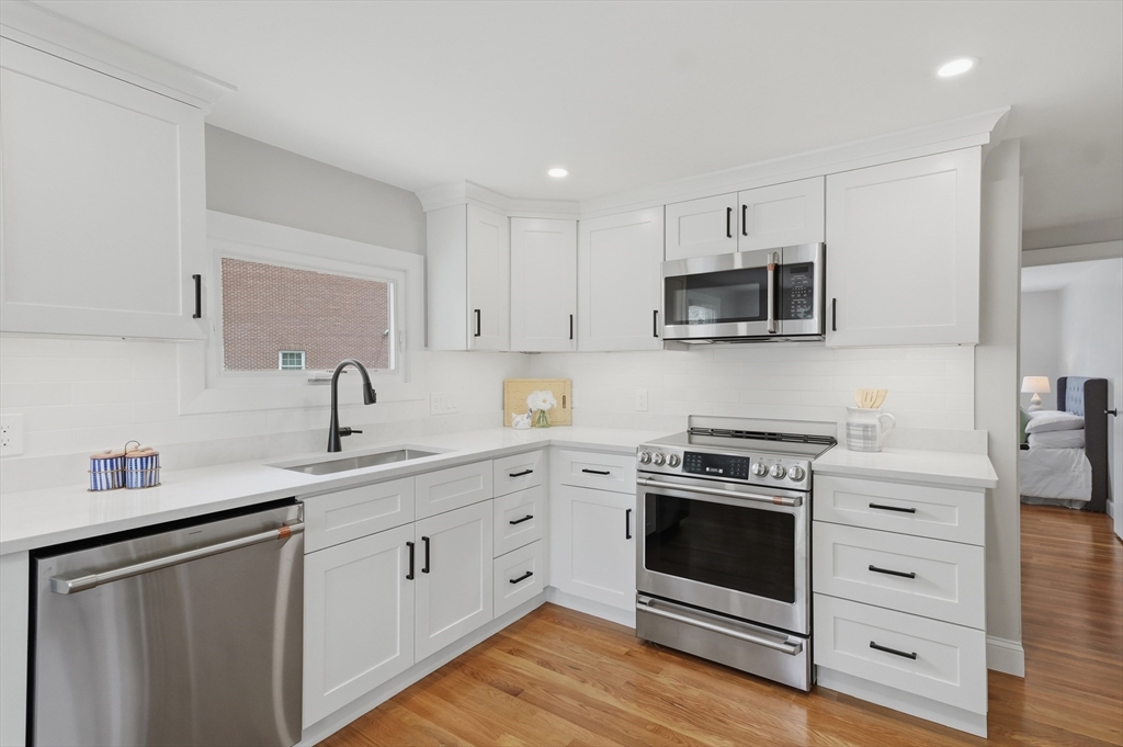 222 Park Street, Stoneham, MA Photo #9