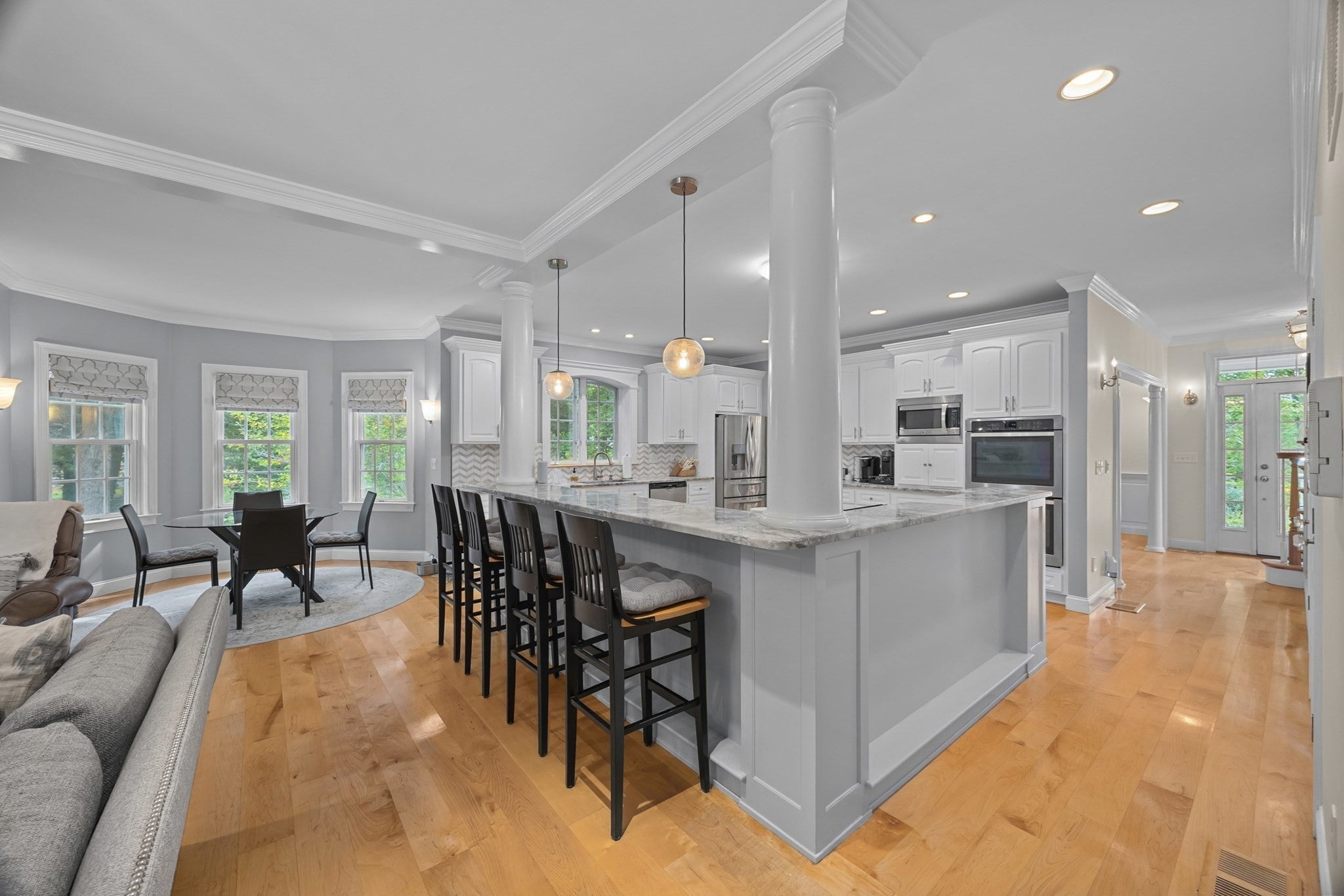 75 Spring St, Shrewsbury, MA Photo #8