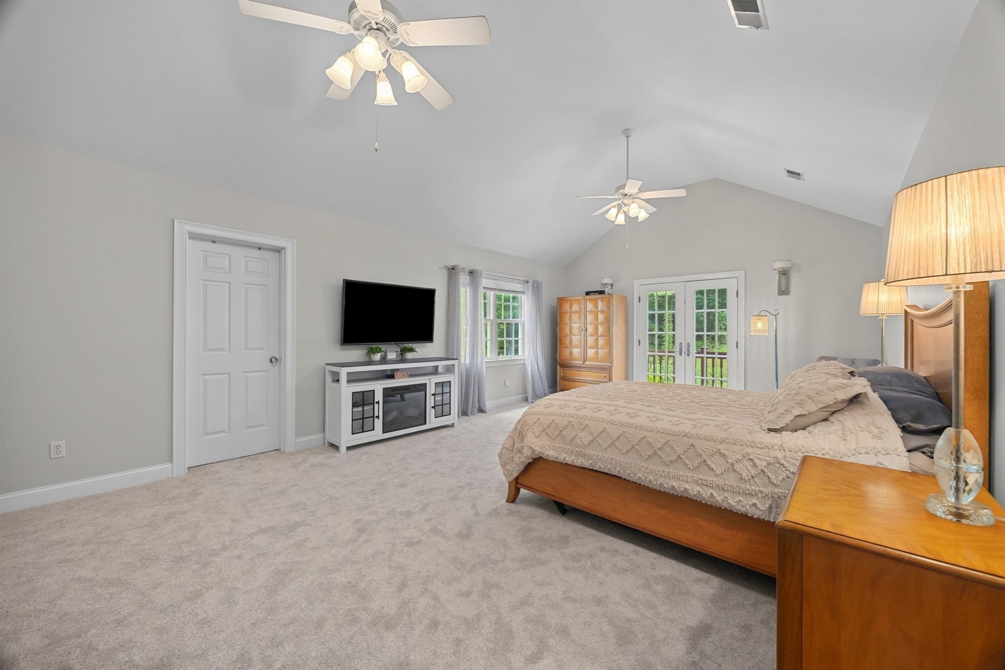75 Spring St, Shrewsbury, MA Photo #18