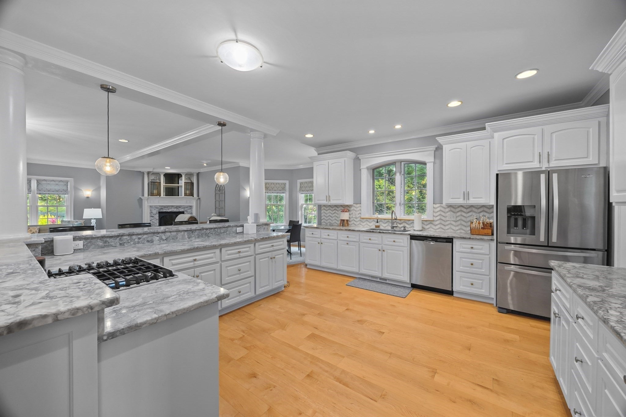 75 Spring St, Shrewsbury, MA Photo #5