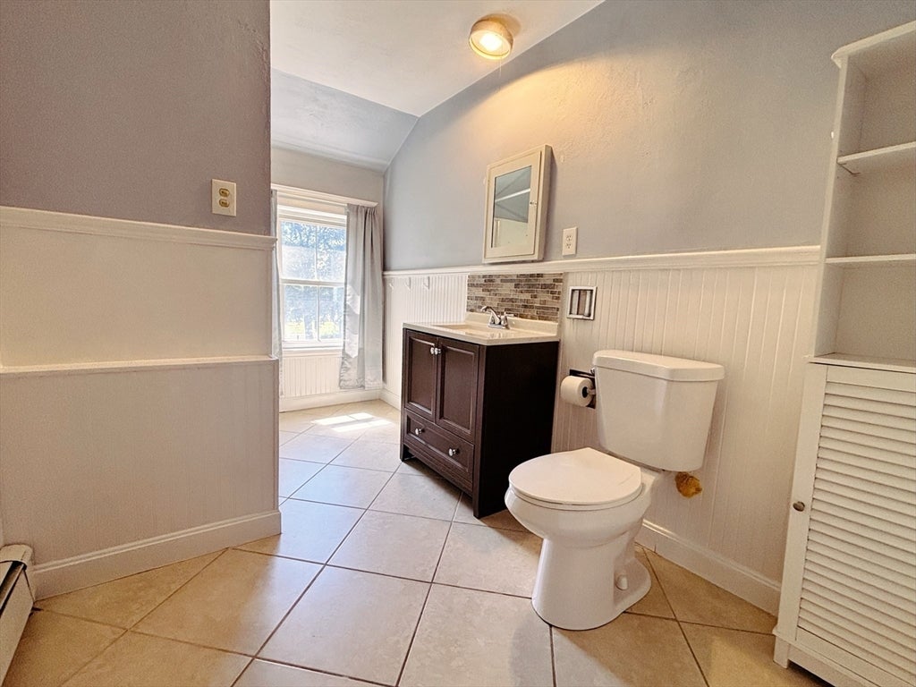 19 Maple St 2