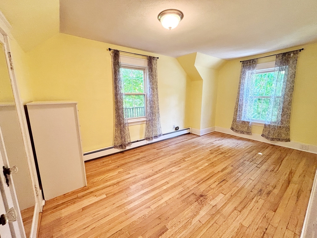 19 Maple St 2