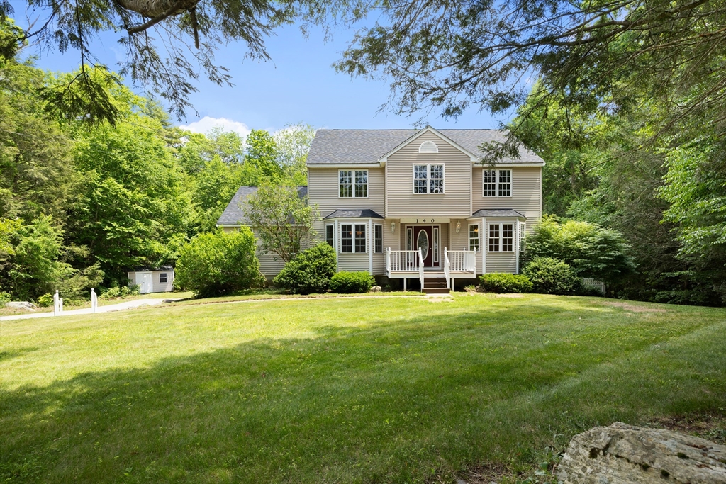 140 Paradise Ln