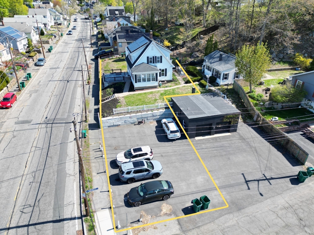 233 Lynnfield Street