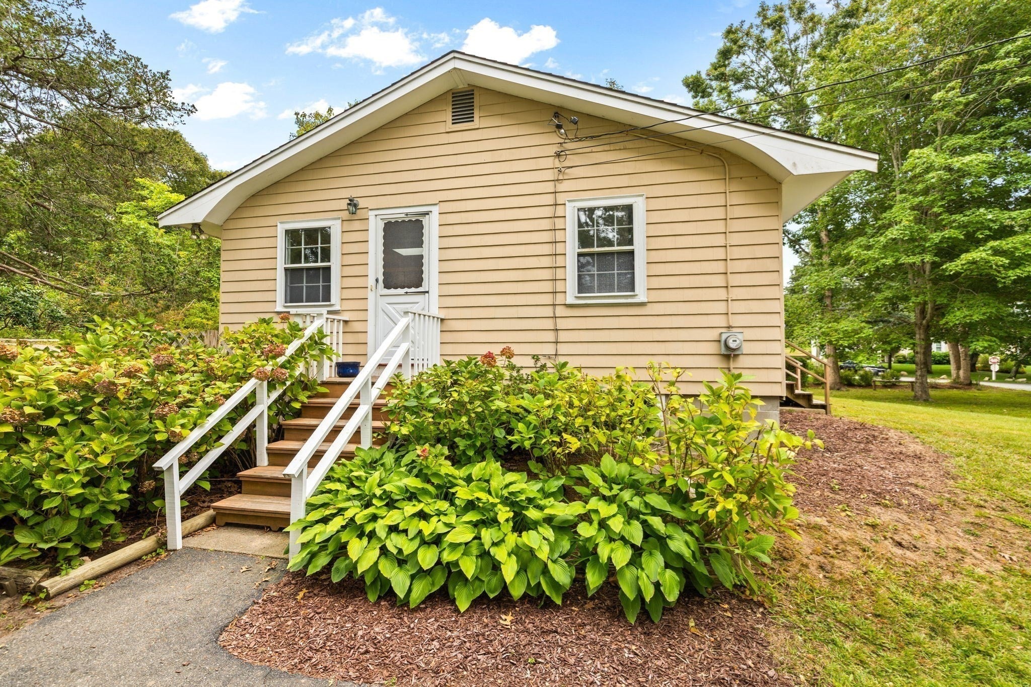 23 Santuit Rd, Falmouth, MA Photo #12