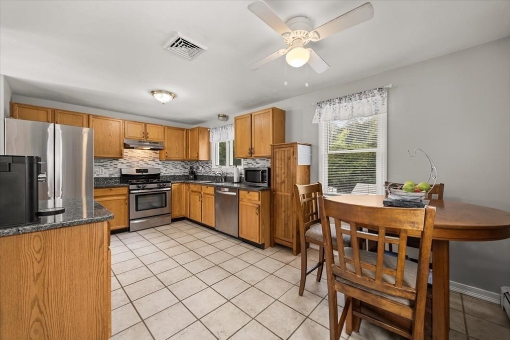635 Dighton Ave, Taunton, MA, 635 Dighton Ave, Taunton, MA Photo #3