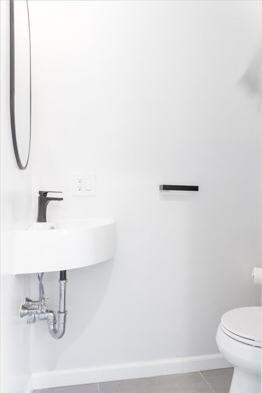 Cambridge, Massachusetts 02139, United States, 3 Bedrooms Bedrooms, ,3 BathroomsBathrooms,Residential,Active,213737