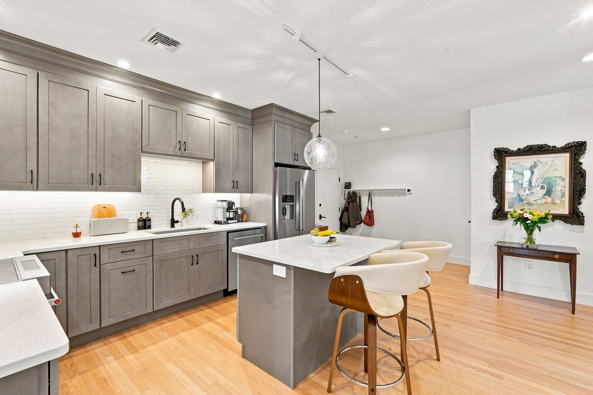 17 Hawley St #201, Northampton, MA Photo #6