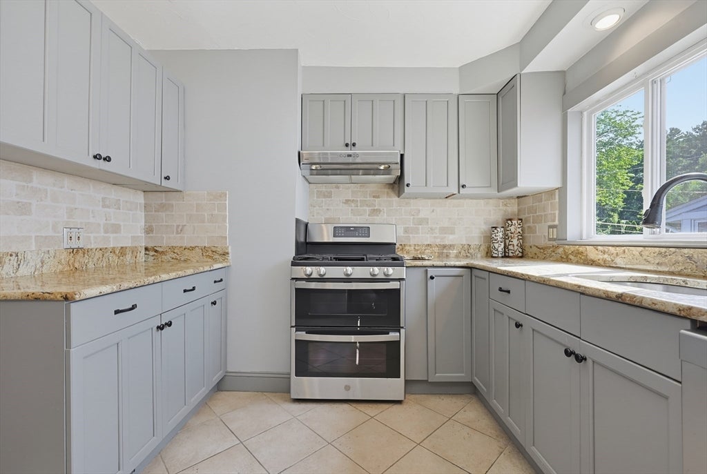 57 Pine Cir, Weymouth, MA, 57 Pine Cir, Weymouth, MA Photo #16