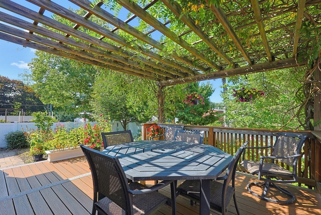 57 Pine Cir, Weymouth, MA, 57 Pine Cir, Weymouth, MA Photo #35