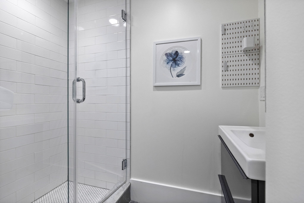62 Atherton Rd #1, Brookline, MA Photo #18
