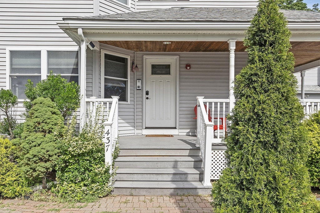 437 N Main St C