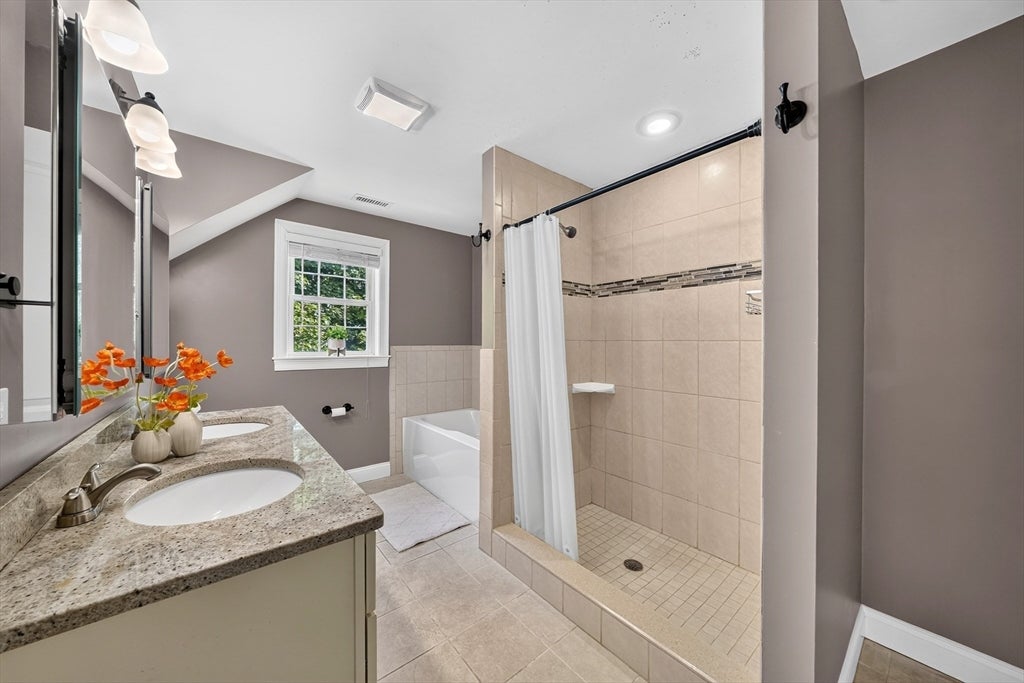 89 Overland Rd #2, Waltham, MA, 89 Overland Rd #2, Waltham, MA Photo #20