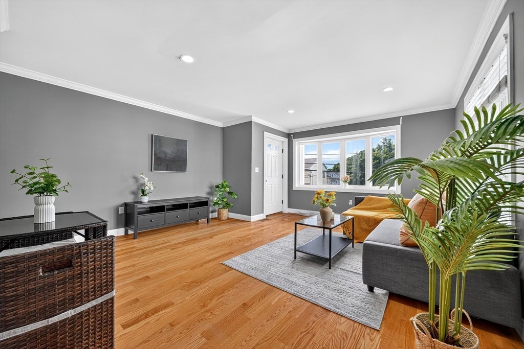 89 Overland Rd 2