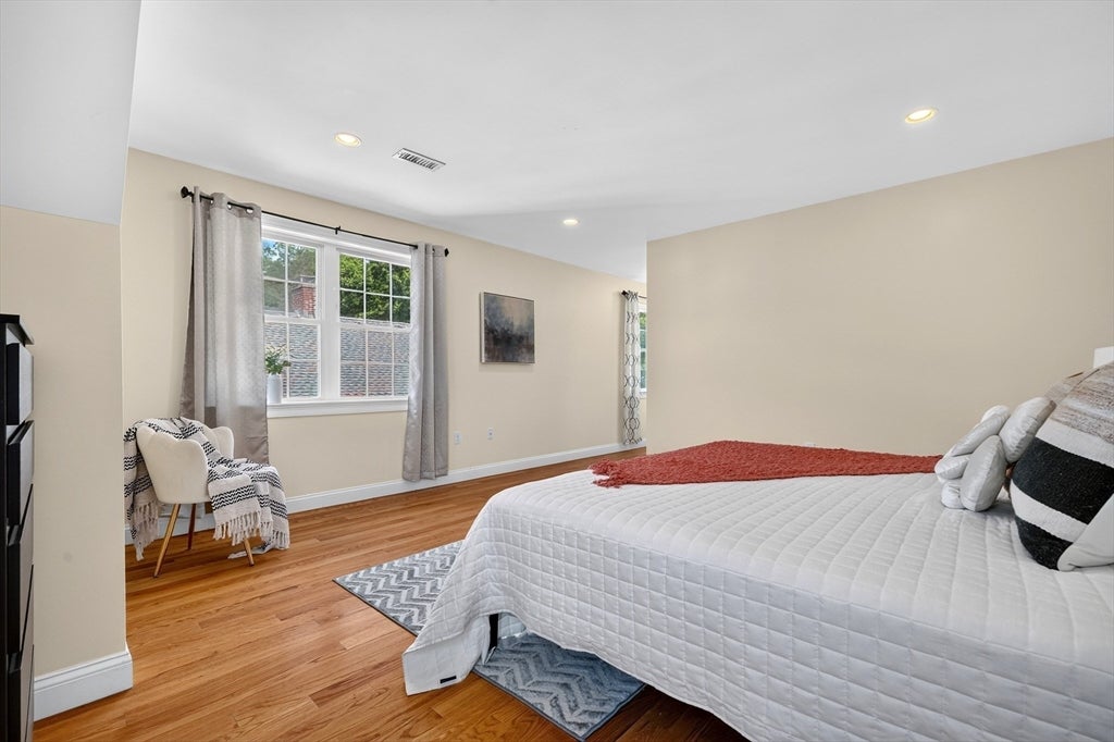 89 Overland Rd #2, Waltham, MA, 89 Overland Rd #2, Waltham, MA Photo #18