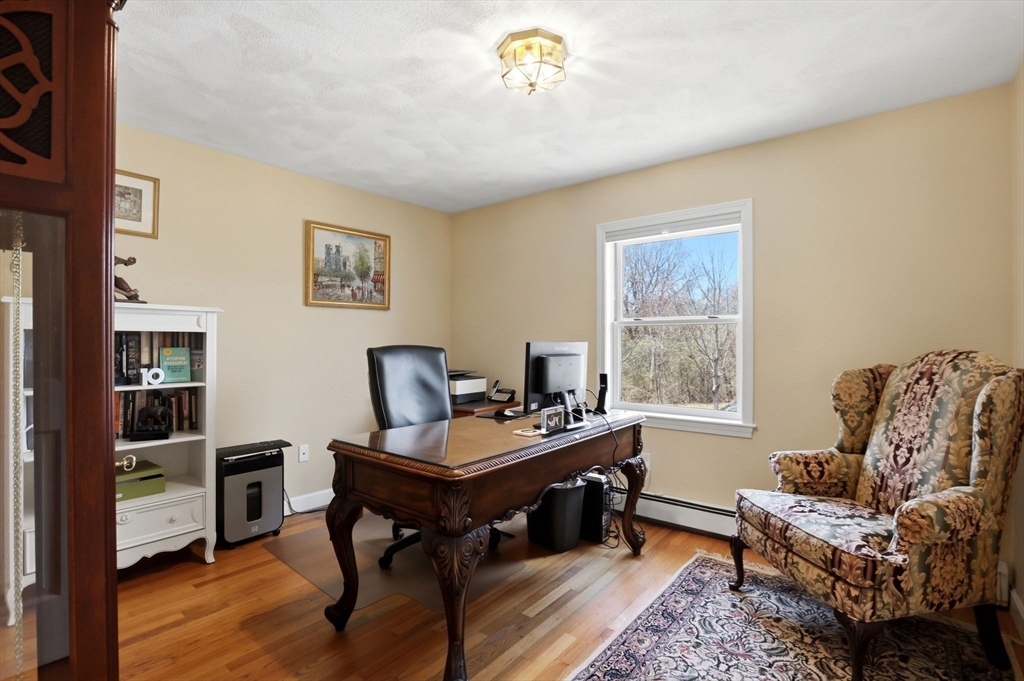 6 Gavin Cir, Stoneham, MA Photo #19