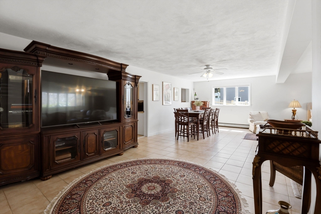 6 Gavin Cir, Stoneham, MA Photo #26