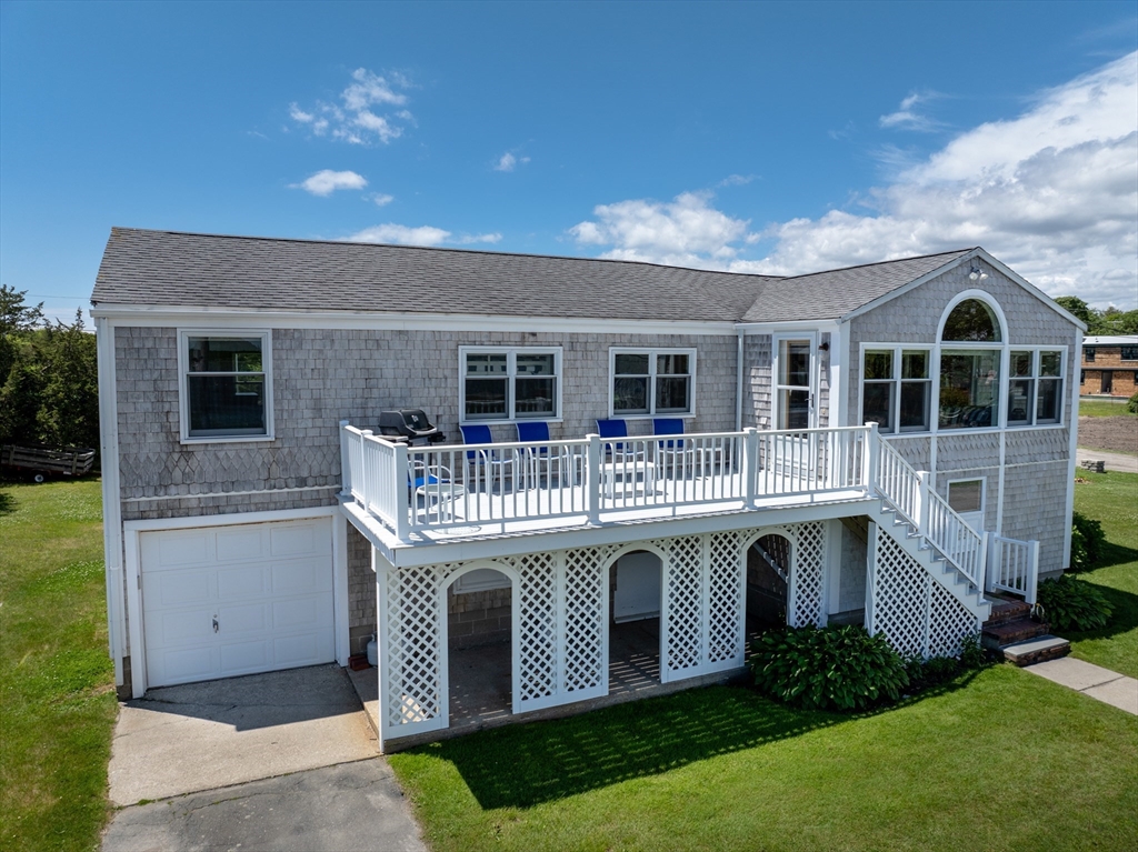16 Shoreview Ave
