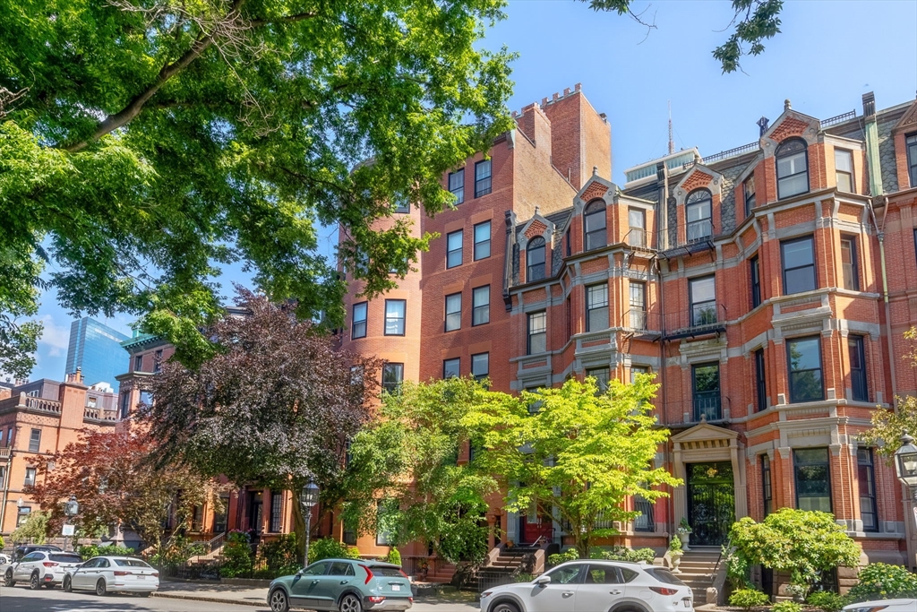 290 Commonwealth Ave 11