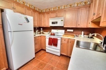 295 Lynn Shore Drive 307